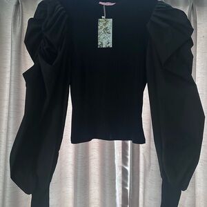 Chic Black Puff Sleeve Blouse
